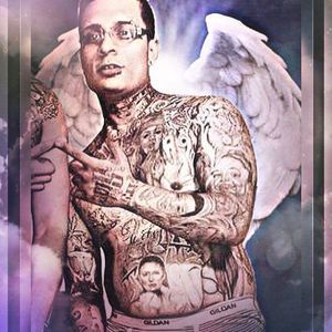 Meet your Posher, Monisa